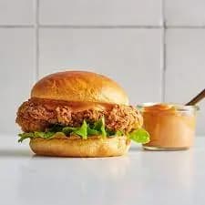 CHICKEN BURGER